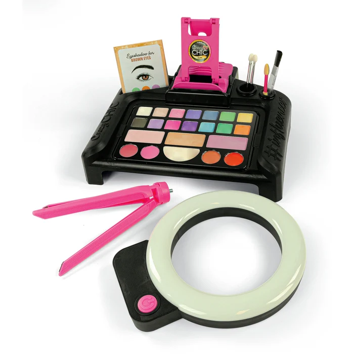 Make-up Artist - Image 4